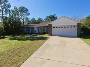 2129 Salamanca St, Navarre, FL 32566