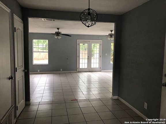 5th image of 2503 Irwin Dr