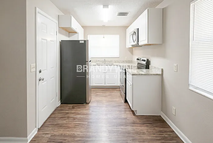 4503 Anvers Blvd — Photo 6