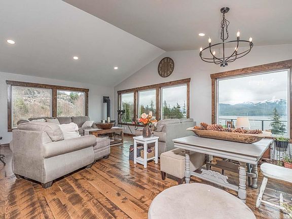 4th image of 6903 Lidgerwood Ln