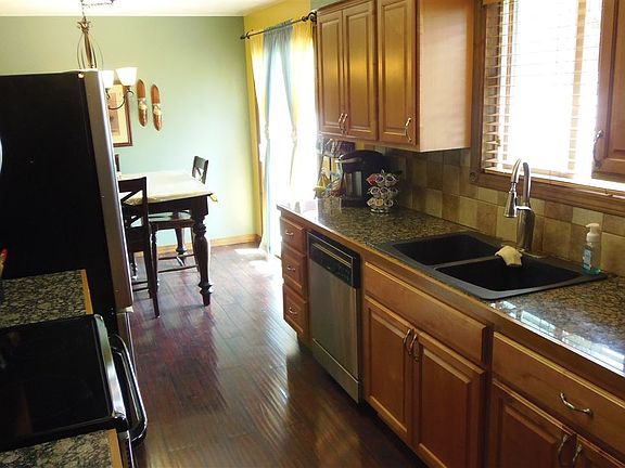4th image of 15808 E Heroy Ave