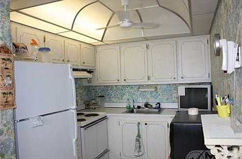 3rd image of 300 Village Green Cir APT 414