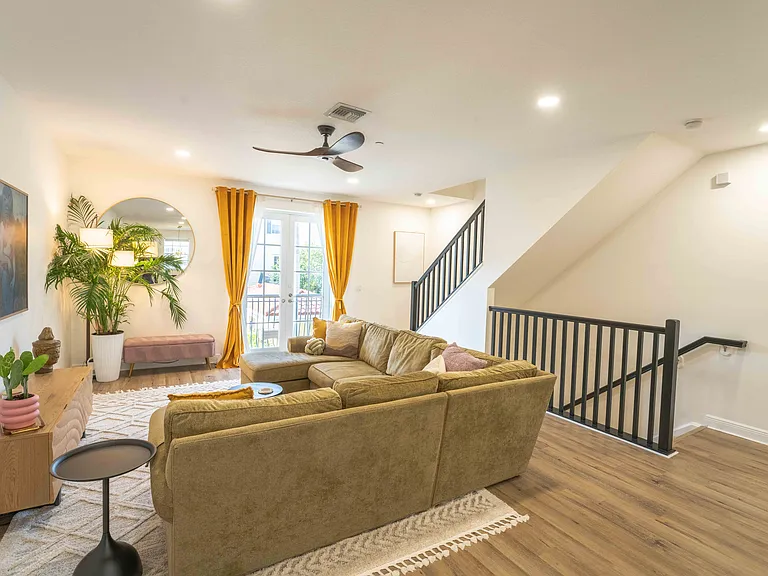 2502 N Dixie Hwy #43 — Photo 21