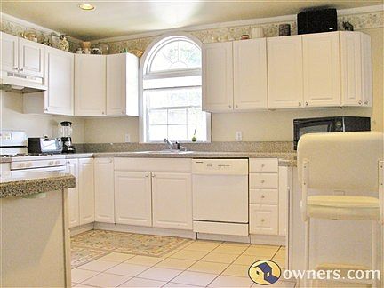 Bright Large Kitchen