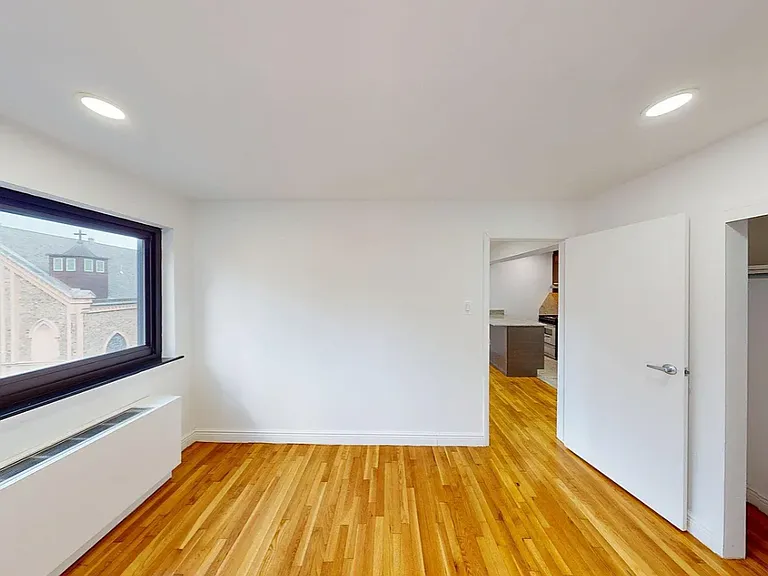 50 Prince St #4E — Photo 8