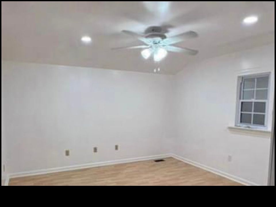 2nd image of 8161 Rozell Rd