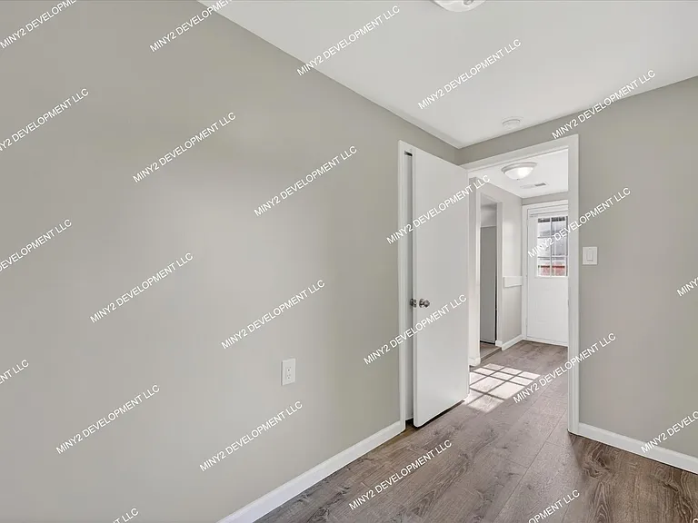 12862 Georgiana Ave — Photo 20