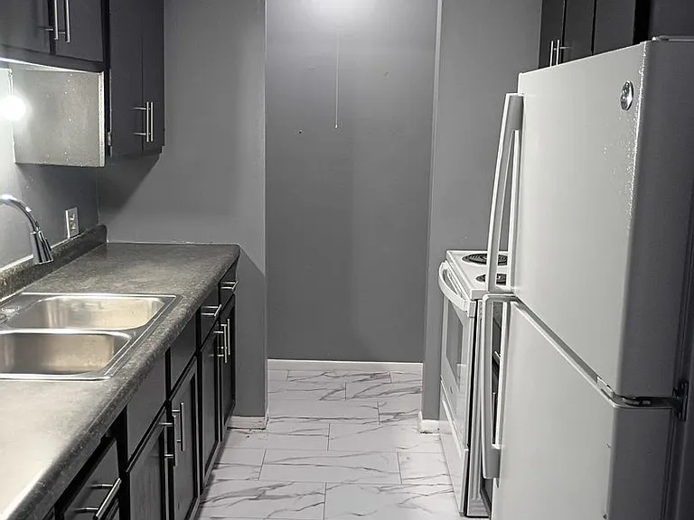 Oak Apartments in Kenosha — Photo 12
