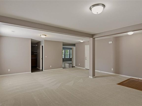 5th image of 4819 Clarkson Rd