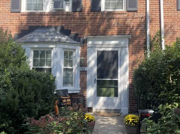 140 Hopkins Rd, Baltimore, MD 21212