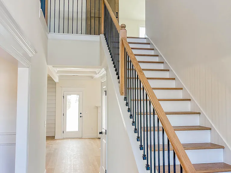 2426 Laurens St — Photo 3