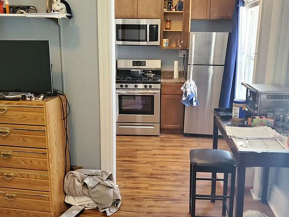 5th image of 625 Church St APT 5