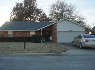 1815 Shenandoah Dr, Ardmore, OK 73401