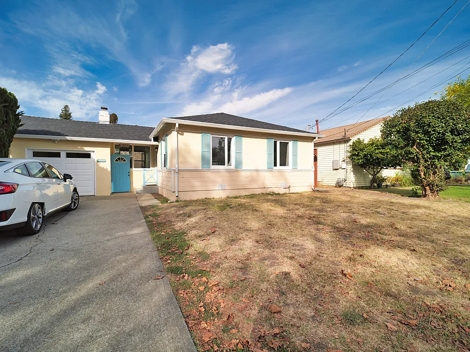 17642 Via Rincon