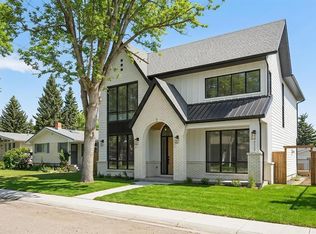 3112 W Leduc Cres SW, Calgary, AB T3E5W9