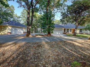 16814 Log Cabin Trl, Grass Valley, CA 95945