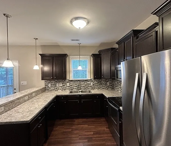 61 Wood Green Dr — Photo 4
