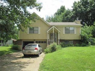 11613 E 76th Ter, Raytown, MO 64138