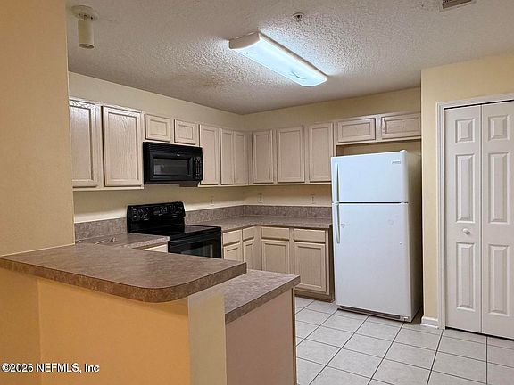2nd image of 7920 Merrill Rd Unit 810