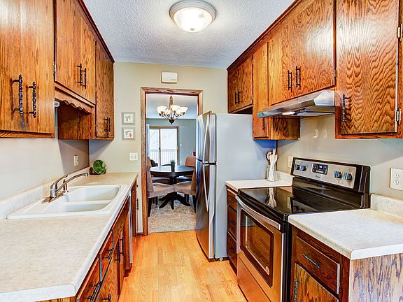 4th image of 2731 Mackubin St APT 23