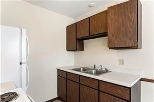 2112 44th Ave N #201 — Photo 12