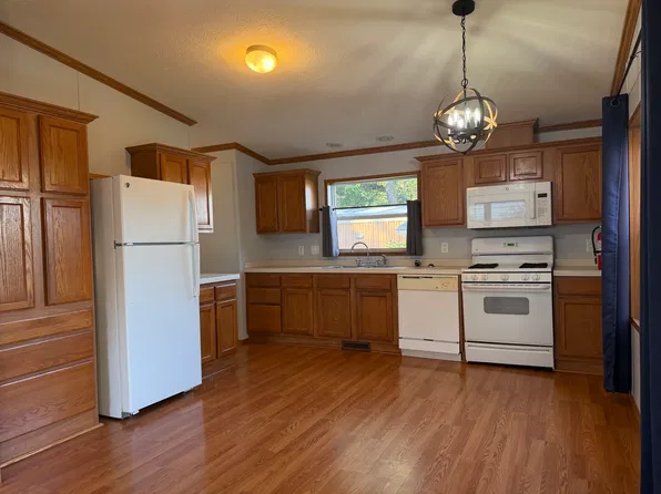 808 Briar Hill Ln #60, Traverse City, MI 49686