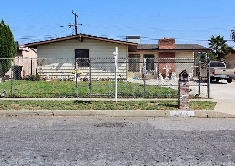 1st image of 25152 Gentian Ave