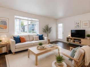 West Wing Manor, Everett, WA 98204