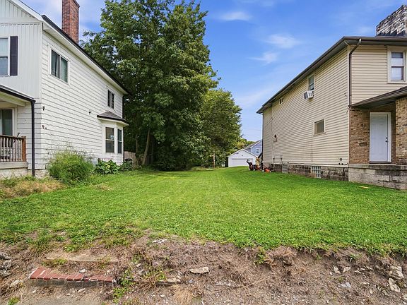 3rd image of 756 Kelton Ave