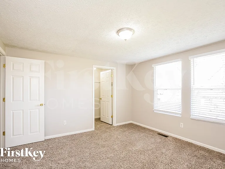 606 Sunblest Blvd S — Photo 12