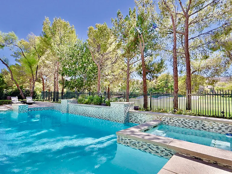 12047 Oakland Hills Dr — Photo 71