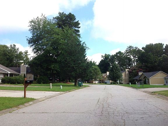 4th image of 2775 Wildflower Ln