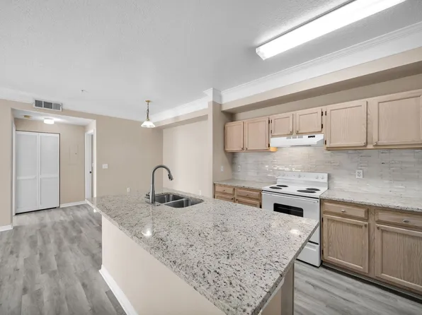 11561 Villa Grand APT 711, Fort Myers, FL 33913