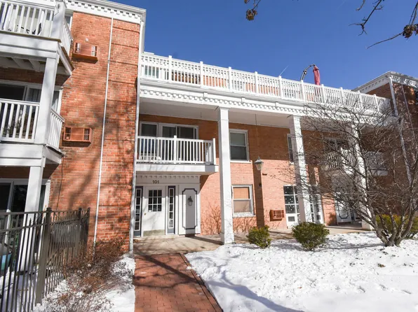 101 E Cossitt Ave APT 302, La Grange, IL 60525