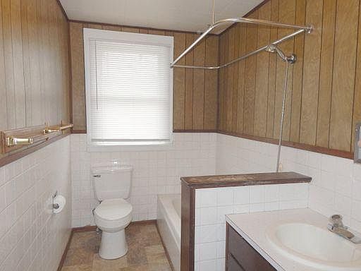 5th image of 733 W Knox Ave #733