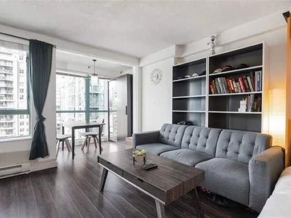 939 Homer St #2010, Vancouver, BC V6B 2W6