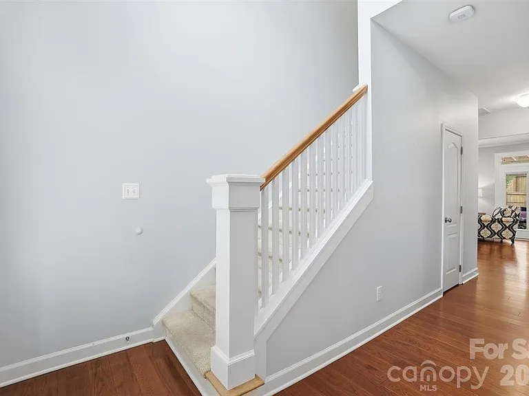 19512 Topgallant Dr — Photo 27
