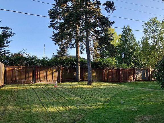 3rd image of 14720 40th Ave W #2