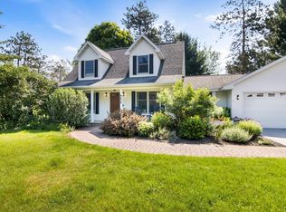 9075 Windsong Ln, Cadillac, MI 49601