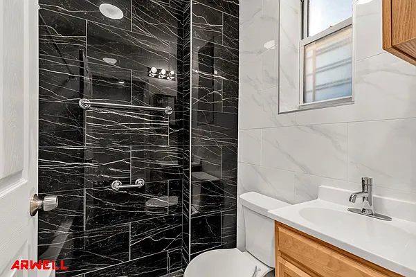 Rented by Arwell Realty | media 3