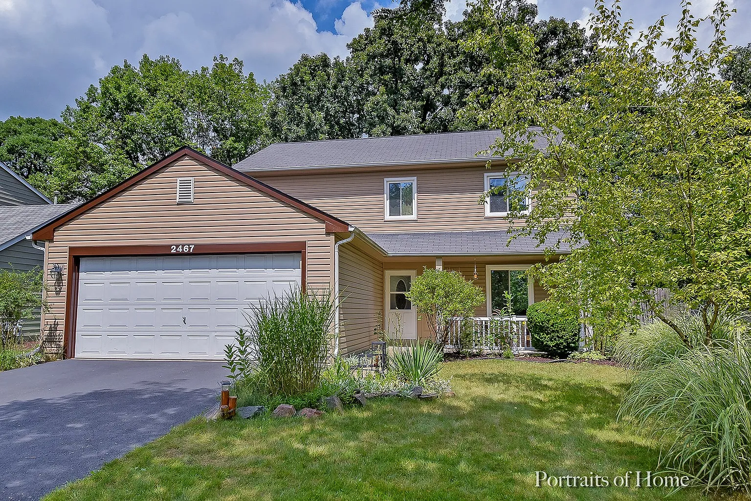 2467 Red Bud Ct photo 1
