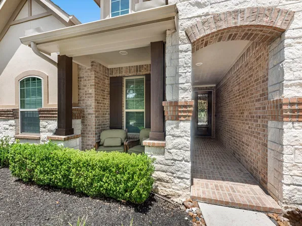 14 Larchfield Ct, Tomball, TX 77375