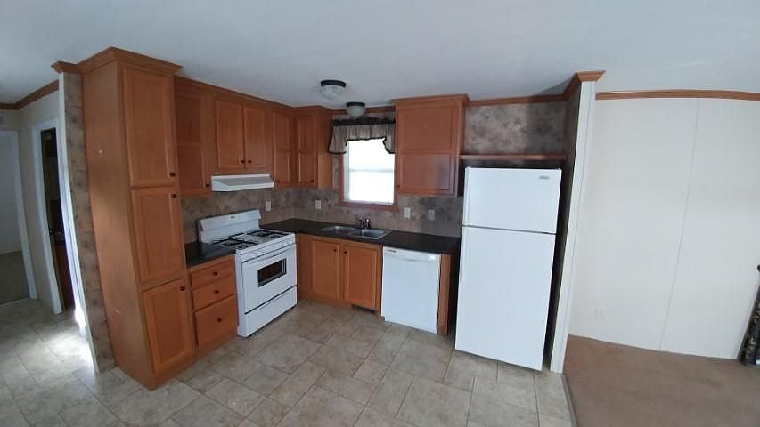1st image of 11 Nathan Dr