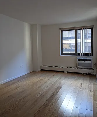 Sold by Winzone Realty Inc | media 2