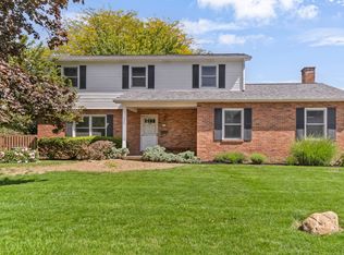 1330 Darcann Dr, Upper Arlington, OH 43220