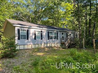 2048 Deer Lake Rd, Ishpeming, MI 49849