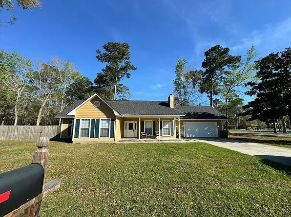 730 Kahala Dr, Diamondhead, MS 39525