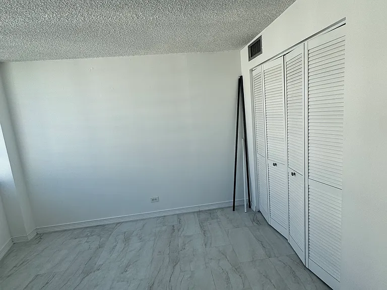 999 Brickell Bay Dr #1805 — Photo 37