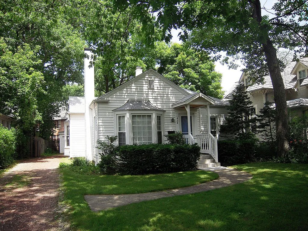 424 E North Ave photo 1