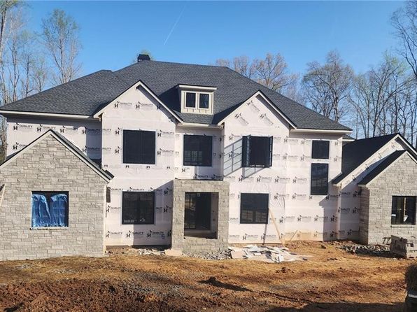 241 Traditions Dr, Alpharetta, GA 30004